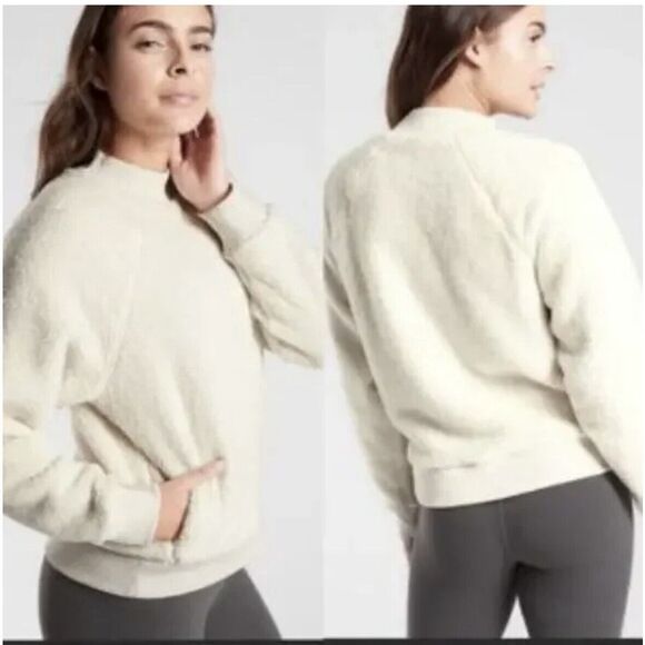 Athleta Fuzzy Asana Sherpa Crewneck Sweatshirt Cream Small - Picture 1 of 10